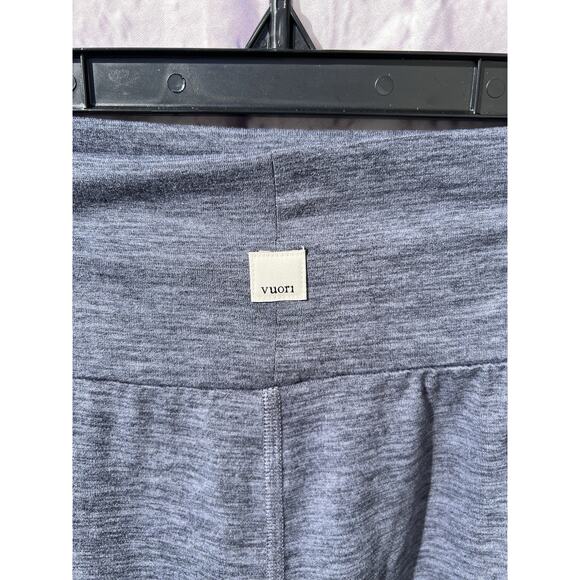 Vuori Gray Leggings - Picture 3 of 6